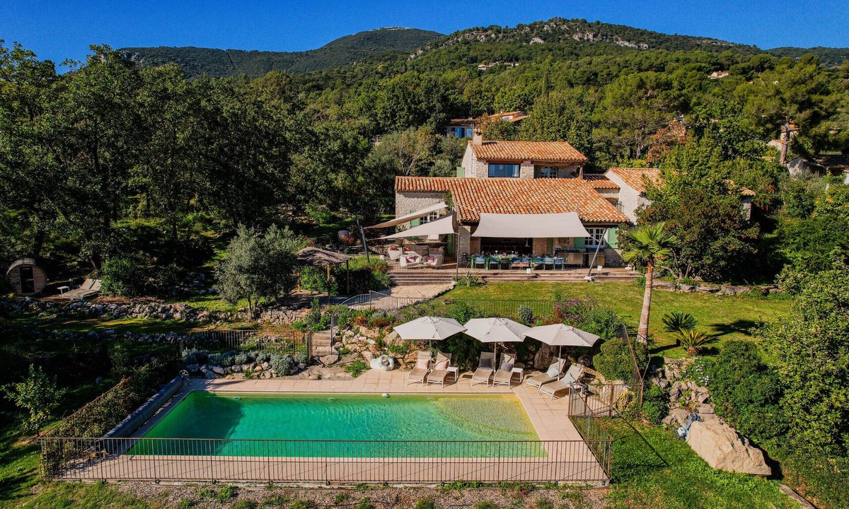 Tourrettes-sur-Loup Villa | Paloma – Elegant home for families & groups
