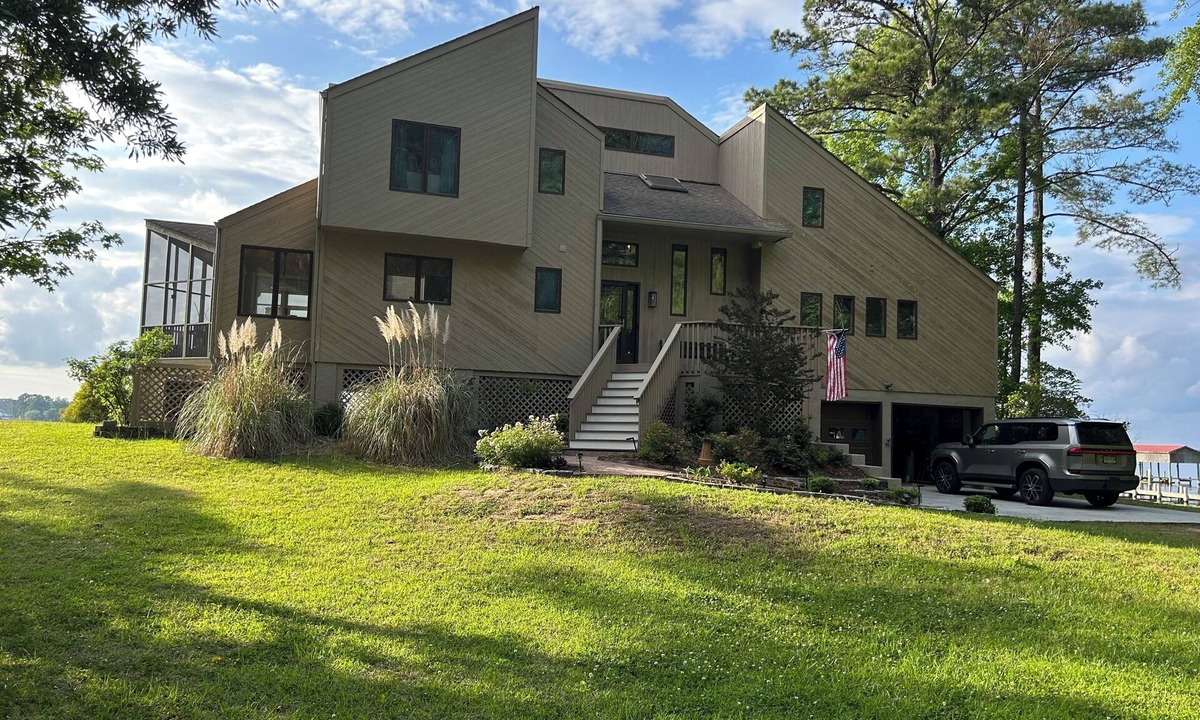 Pinetown House | Pamlico River Waterfront Home with beautiful views.
