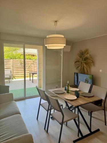 Gaillac Apartment | Pampa House - T2 Piscine - Clim et Parking