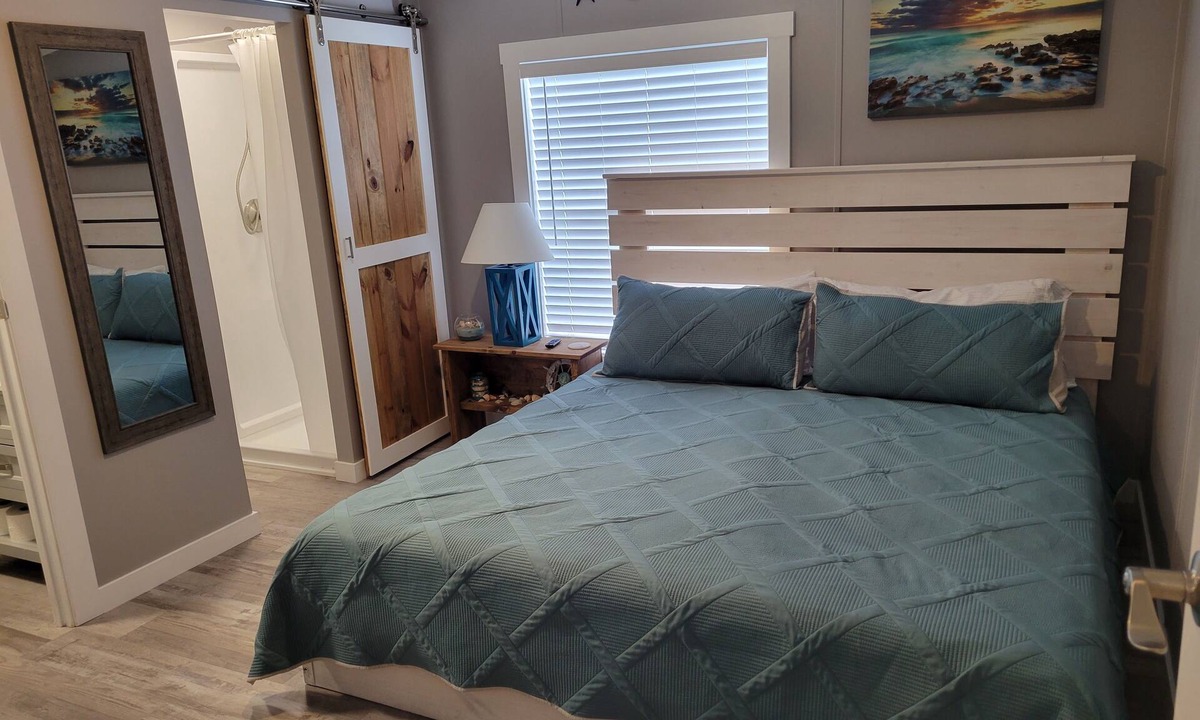 West Panama City Beach House | Panama City Beach Getaway - Less than 1 min to beach! Whitest sand & best sunset