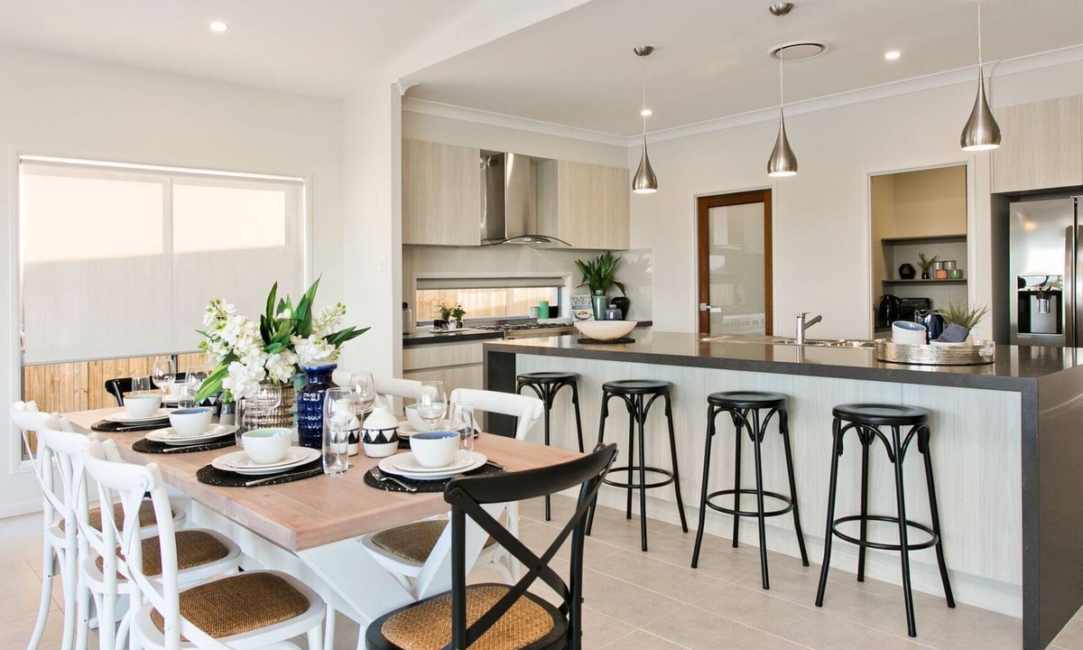 Mountain Creek House | Panama Rivera - Waterfront