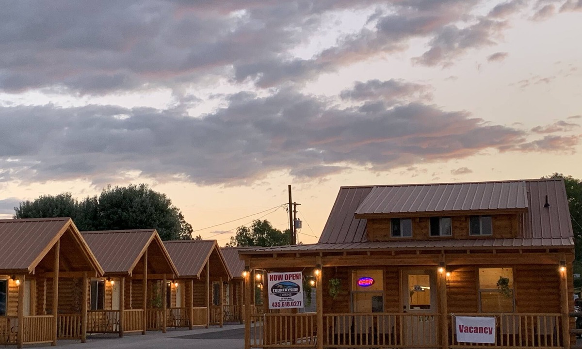 Panguitch Hotel | Panguitch Countryside Cabins