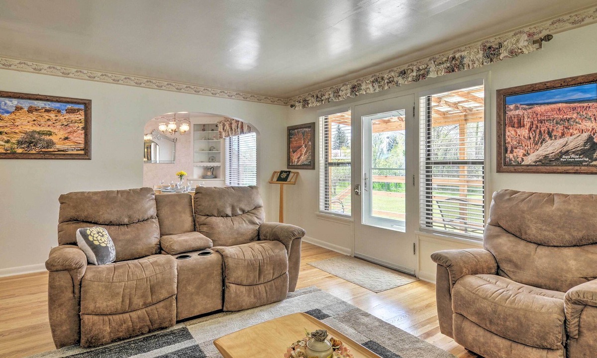 Panguitch Cottage | Panguitch Home w/Patio ~ 24 Mi to Bryce Canyon