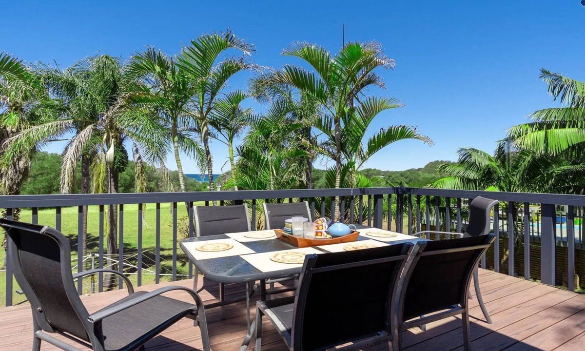 Kiama Downs House | Panorama Place on Jones Beach - multi level beachfront