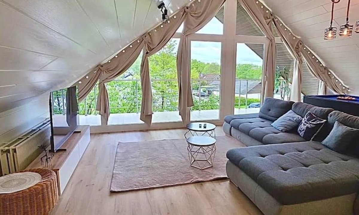 Hilchenbach Apartment | Panorama Stay Rothaarsteig | Modern Apartment with a Panoramic Living Area