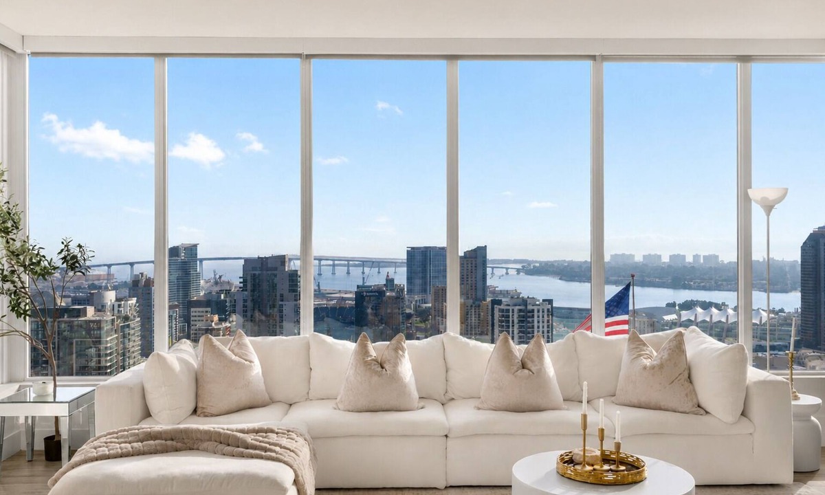Gaslamp Quarter Apartment | Panoramic Bay/Water, Petco Park & Full Coronado Bridge Views