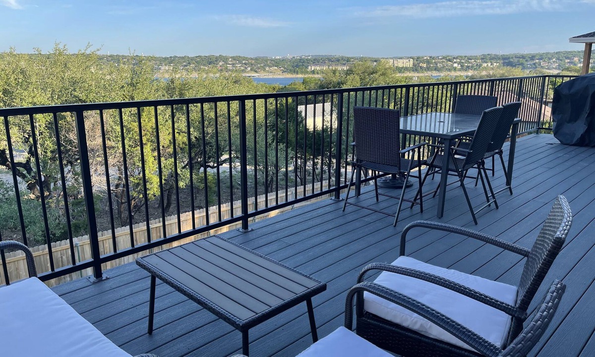 Waterford On Lake Travis House | Panoramic Lake Travis View in Lago Vista