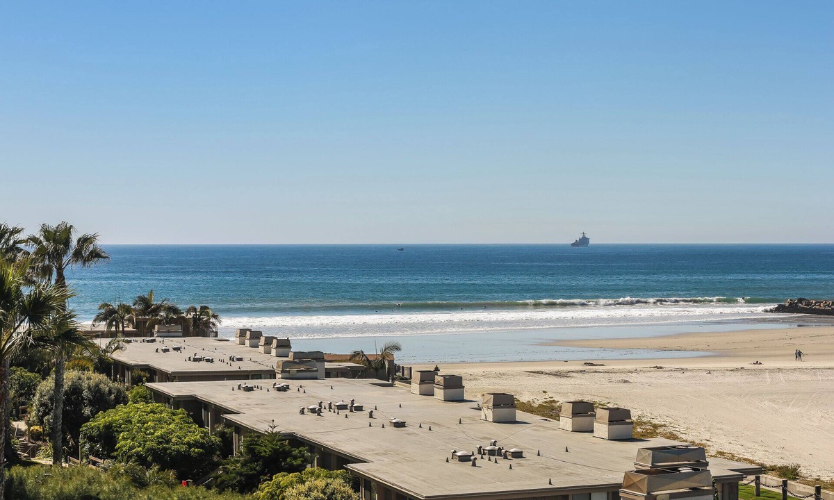 Townsite Condo | Panoramic Ocean View. Luxury Remodel! Washer and Dryer in condo. G313 North Coast Village