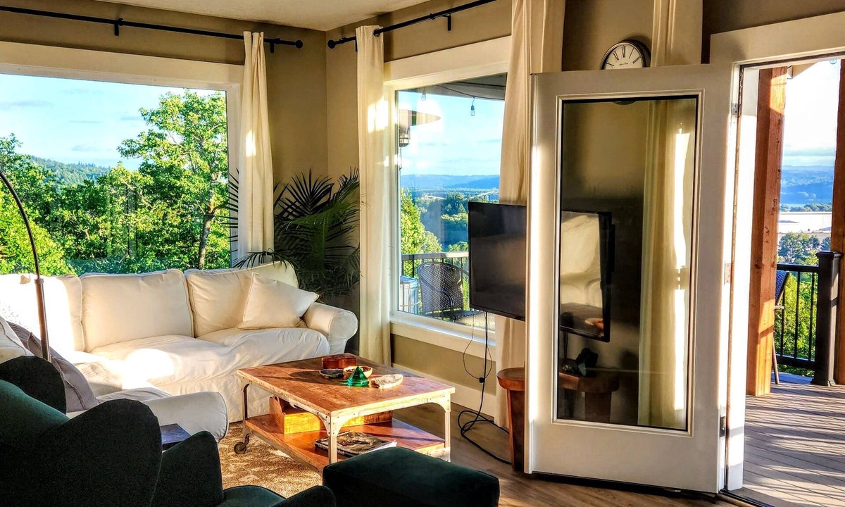 Carrolls Cabin | Panoramic River Views - Nature Framed at Every Window