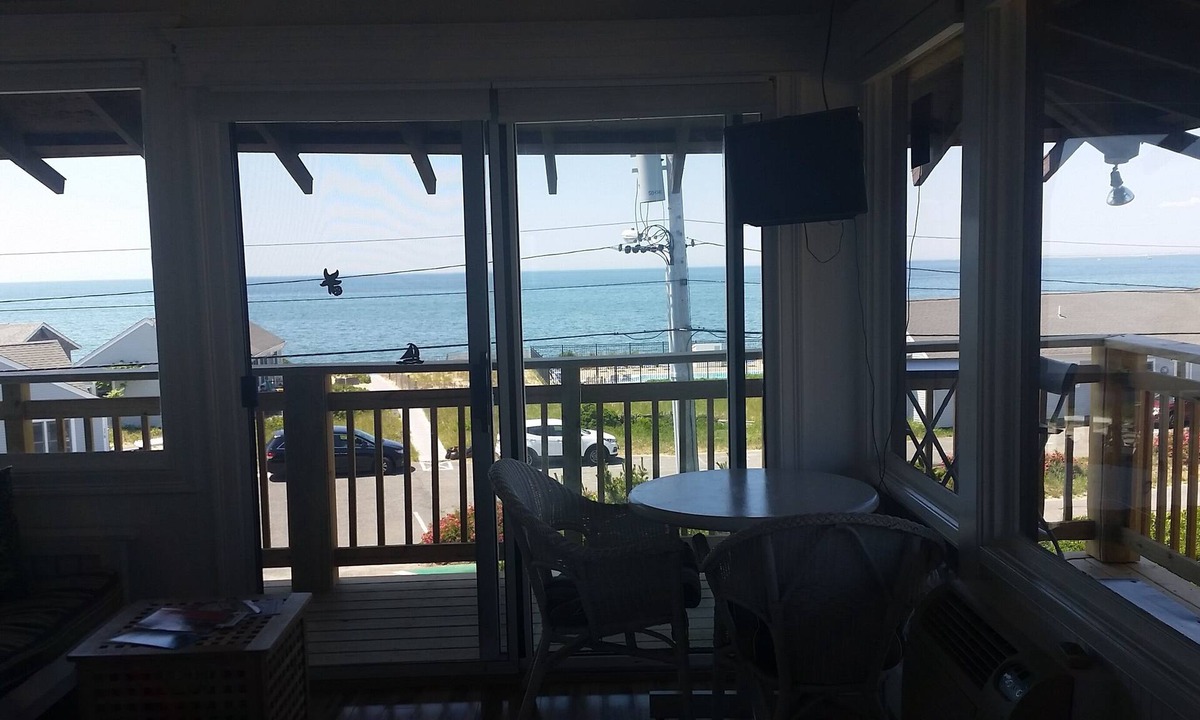 North Truro Apartment | PANORAMIC VIEWS! Front Studio Unit Beach Across Street.