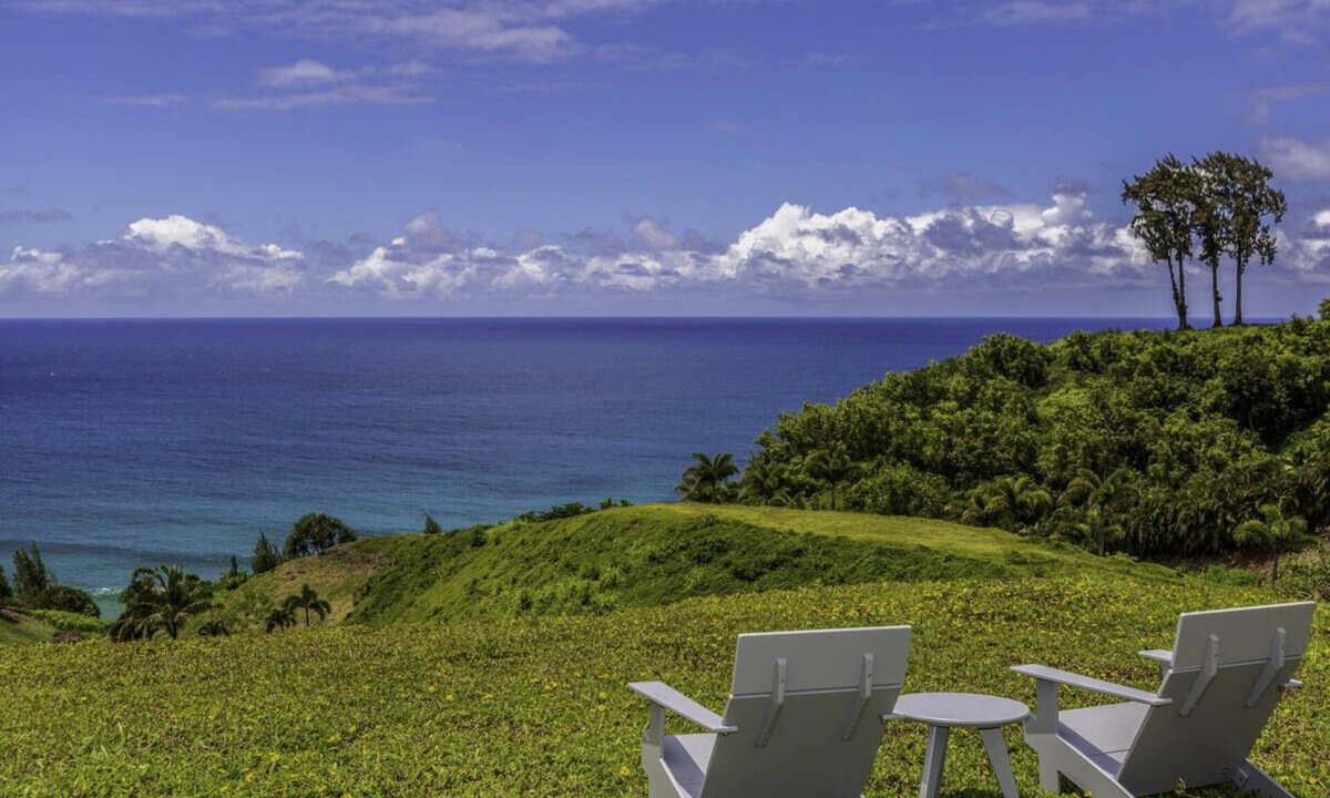 Kilauea House | Panoramic views, lush mountains and blue waters