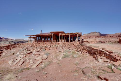Moab House | Panoramic Views, Trails & More! Desert Adventure