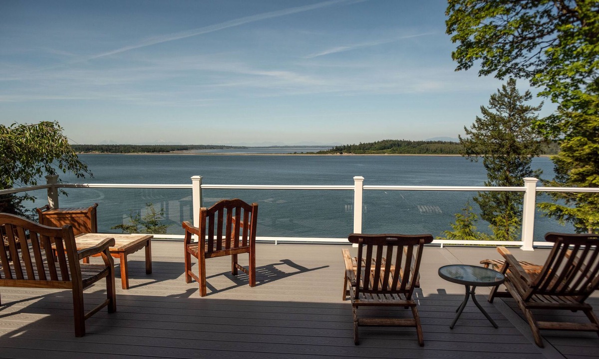 Lummi Island House | Panoramic Water Views/Pet Friendly