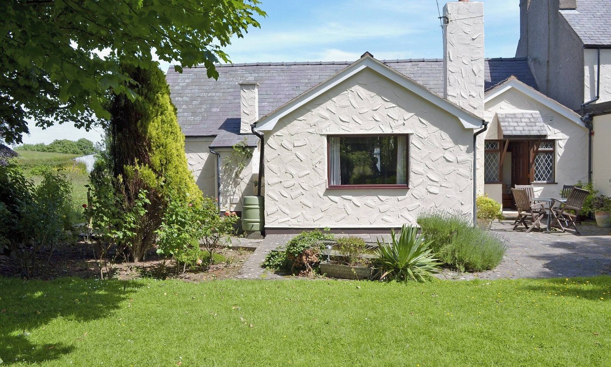 Axton Cottage | Pant Glas Mawr Axton