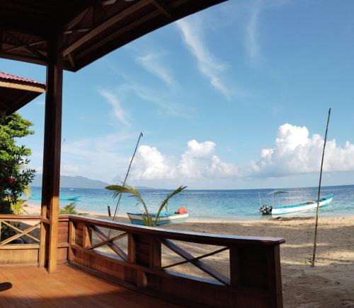 Banda Islands Resort | Pantai Naama Bungalow