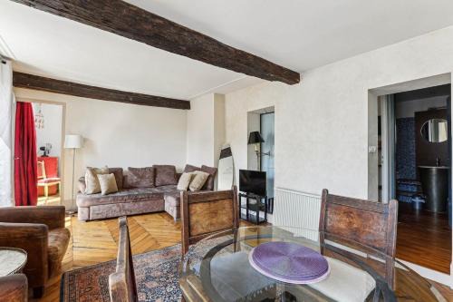5th Arrondissement Apartment | Pantheon, rue Cardinal Lemoine - ID 1023