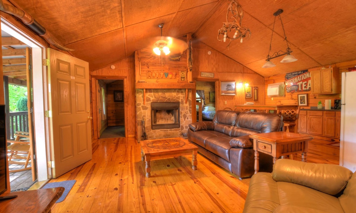 Cherokee Cabin | Panther Creek Cabins