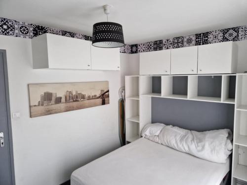Calais Apartment | PapayaCalais