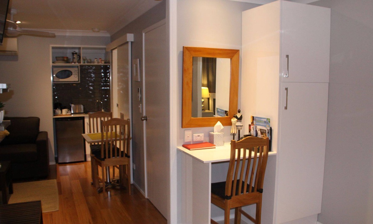 Chapel Hill House | Paperbark Bed & Breakfast