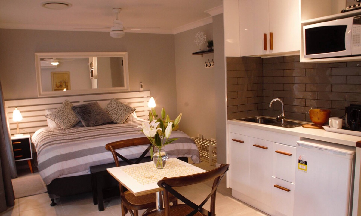 Chapel Hill Bed & Breakfast | Paperbark Bed & Breakfast