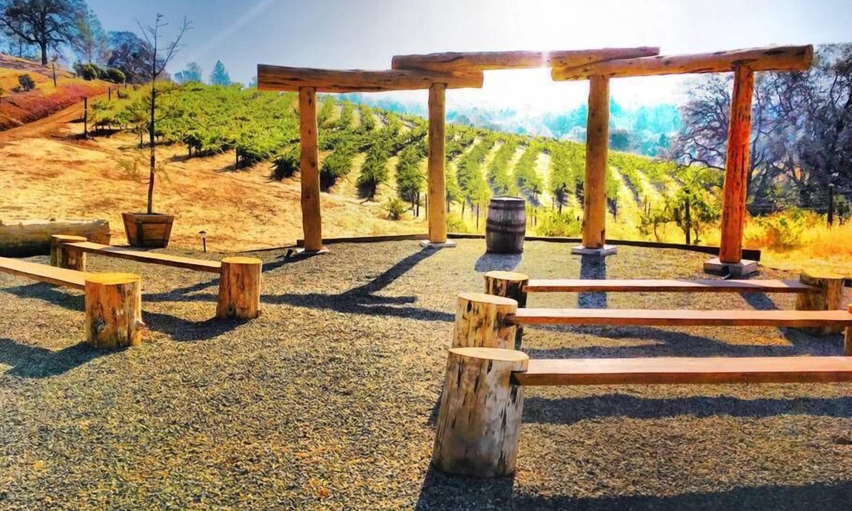 Mariposa House | Papillon Cellars