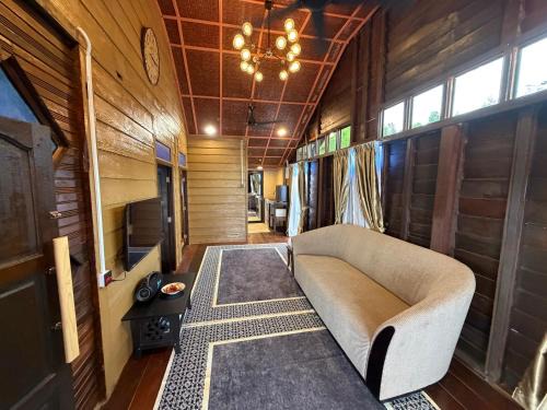 Setiu House | Par 2 Village