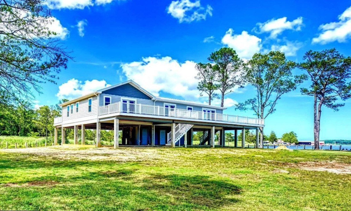 Marion Station House | Par-Lon - Private Raised Waterfront Home on the Pocomoke River