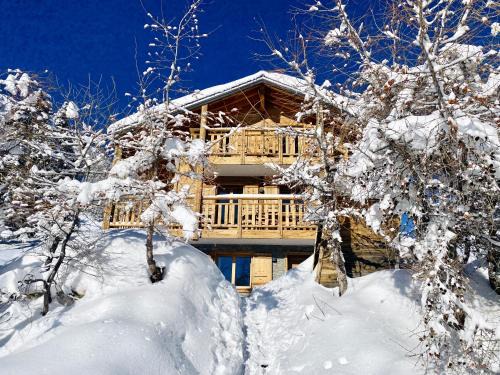 Vex Ski Chalet | Paradis Perdu SKI IN & QUIET chalet 14 personnes