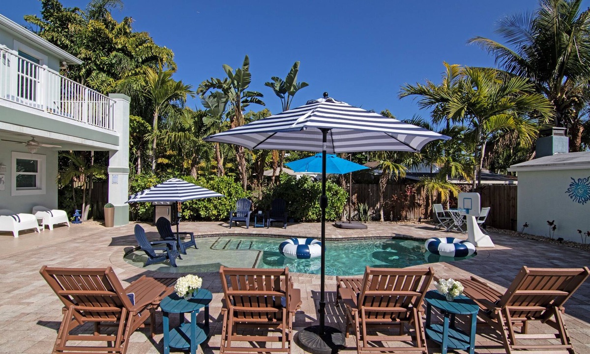La Hacienda House | Paradise Breezes-Private Pool-Delray Beach