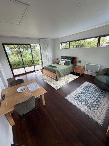 Hamurana Apartment | Paradise Found at Studio 65