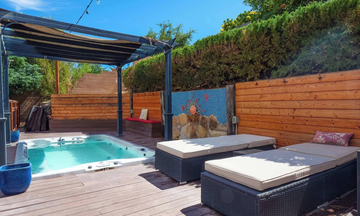 Westside House | Paradise Hills Oasis by Velo