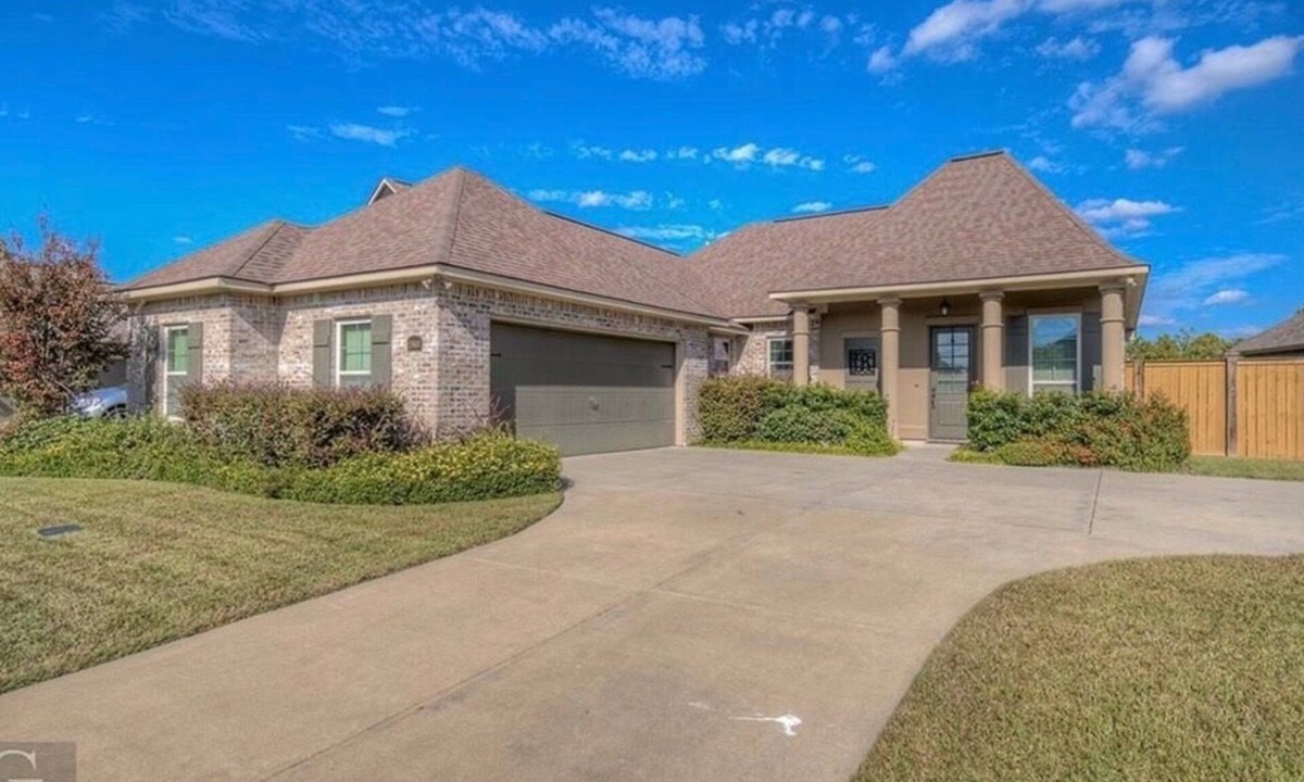Bossier City House | Paradise in the city! Cozy 3-bedroom house in the middle of all the attractions!