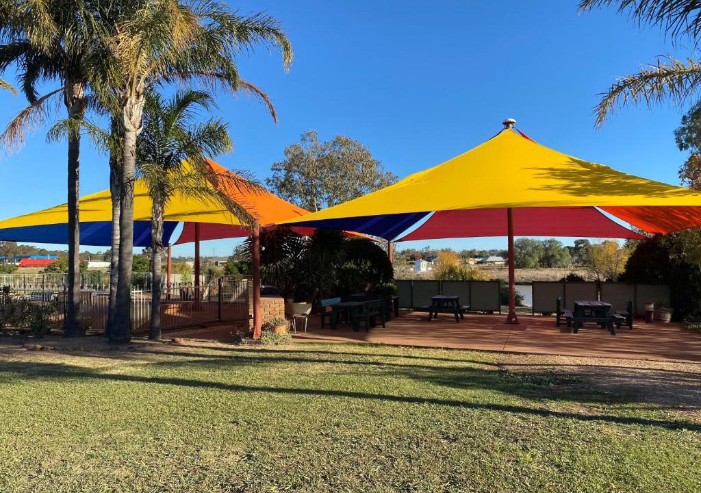 Kialla Hotel | Paradise Lakes Motel Shepparton