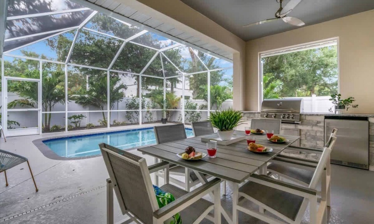Arlington Park House | Paradise on Prospect w/Htd Saltwater Pool