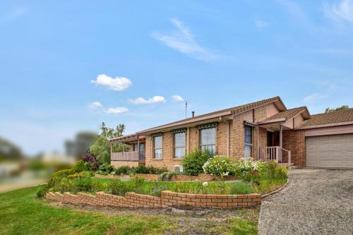 Paynesville House | Paradise on Sheerwater