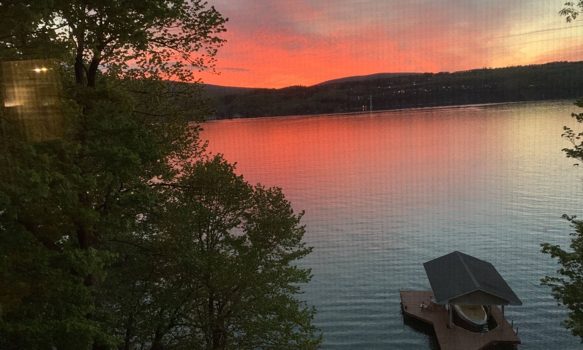 Rushville House | Paradise on the Lake