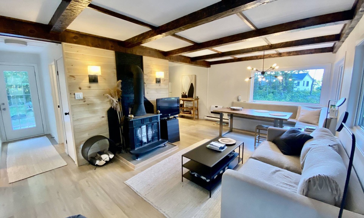 Port McNicoll Cottage | Paradise Point Cottage Retreat