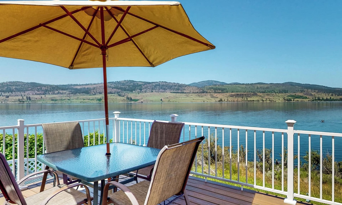 Davenport House | Paradise Point: Lakefront Escape w/Views