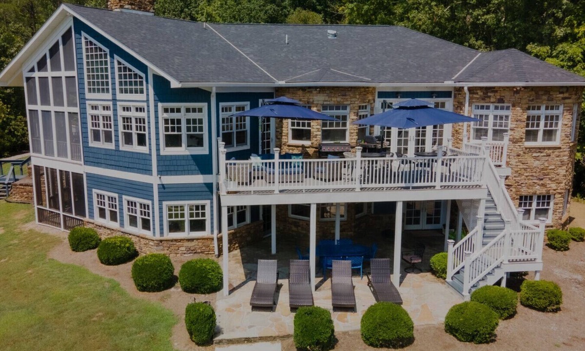 Tazewell House | Paradise Point on Norris Lake