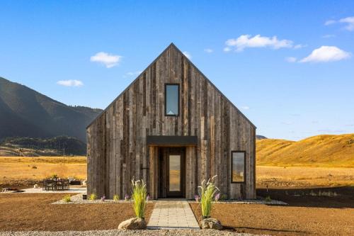 Pray House | Paradise Retreat at Chico