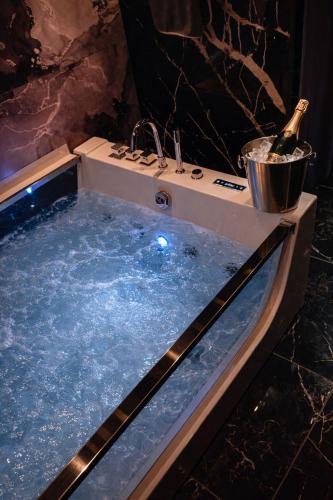 Yutz Apartment | Paradise Room - Spa & Sauna de Luxe à Yutz