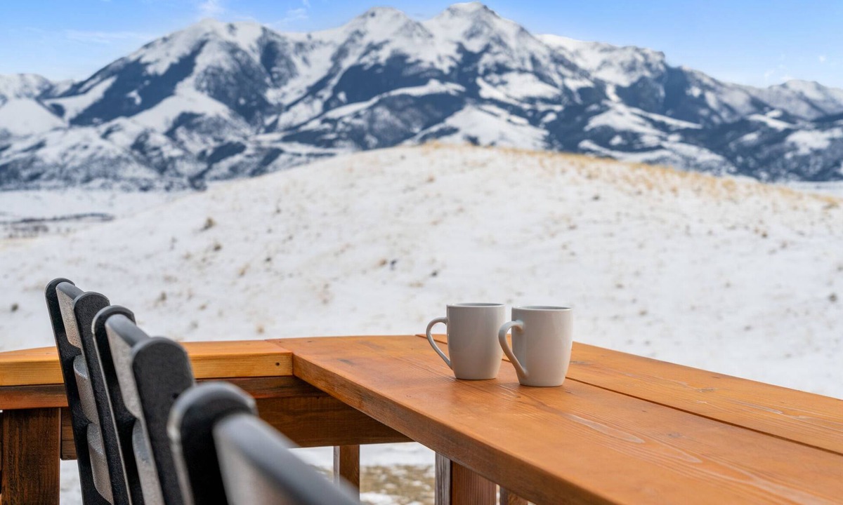 Emigrant House | Paradise Valley-Mountain Escape
