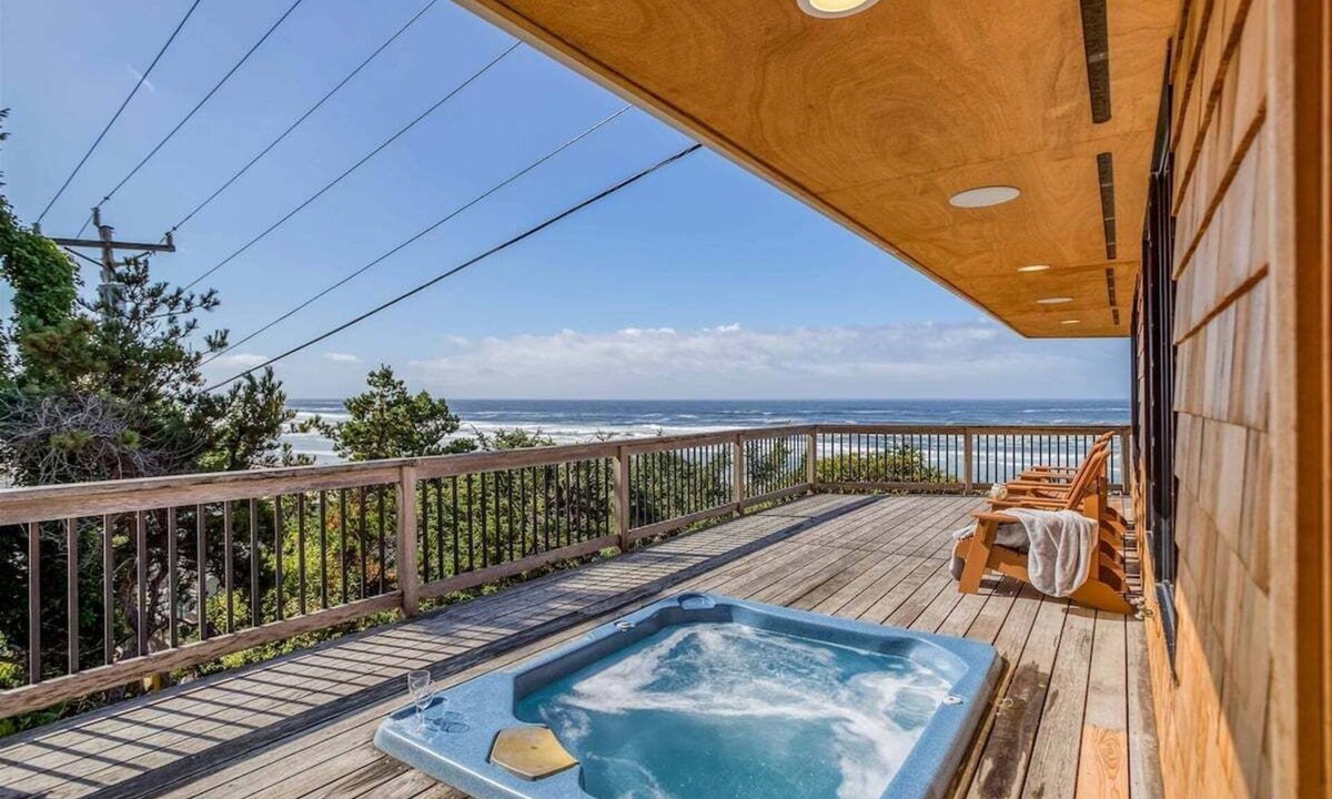 Tolovana Park House | Paradise View - New Listing!