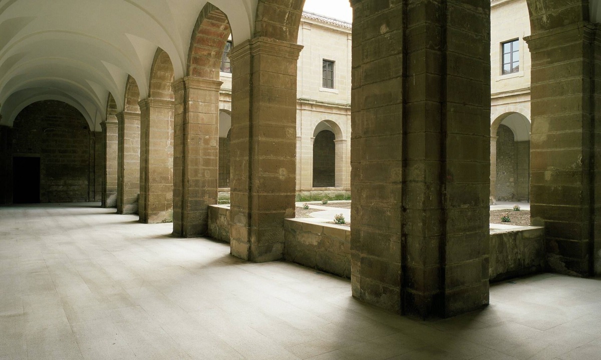 Santo Domingo de la Calzada Hotel | Parador de Santo Domingo Bernardo de Fresneda