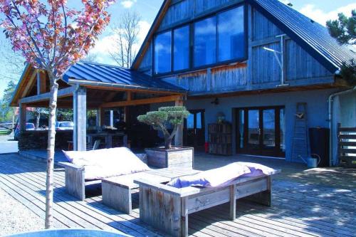 Saint-Victor-la-Riviere Ski Chalet | Parador Vert