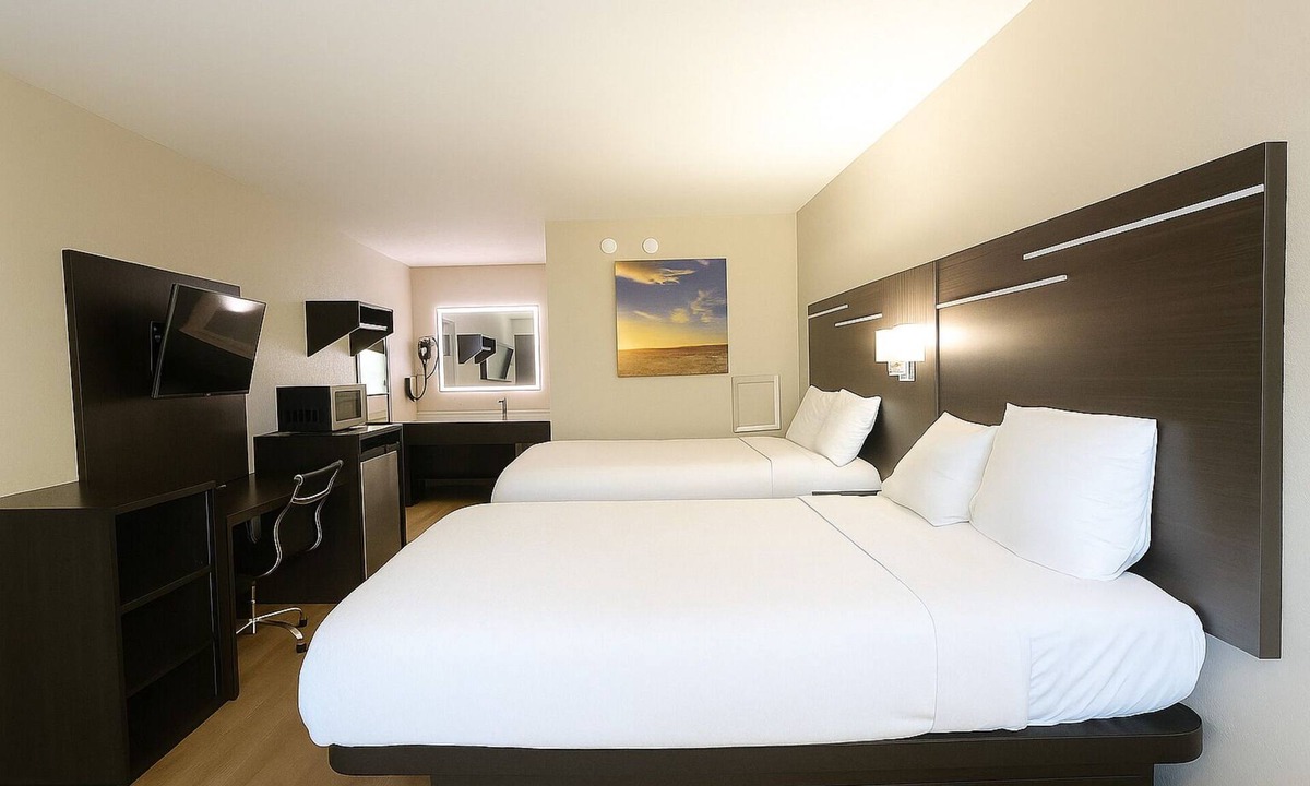 Hillsboro Hotel | Paragon Inn Hillsboro