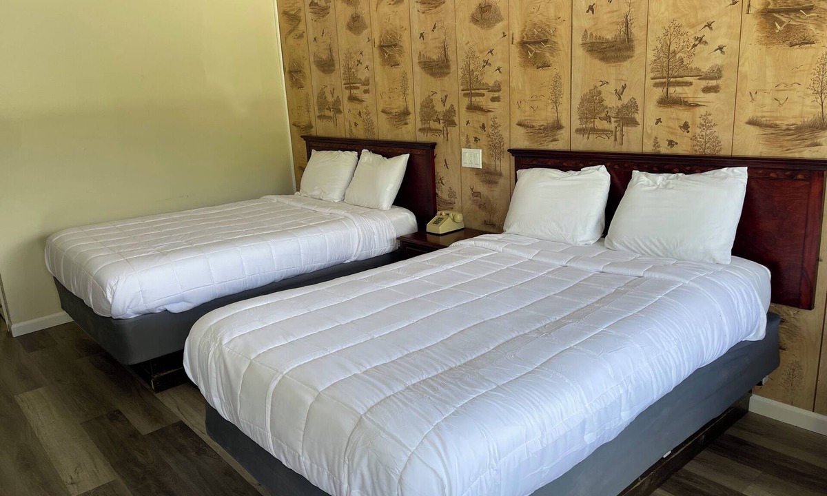 East Stroudsburg Hotel | Paramount Motel