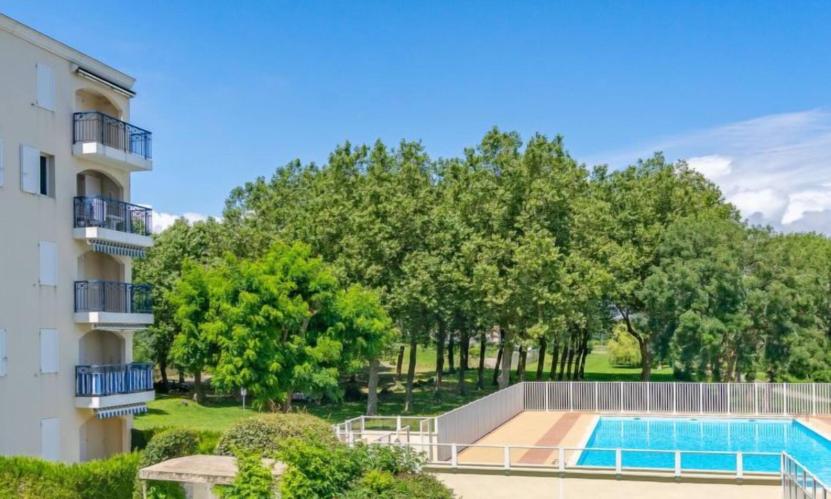 Pontaillac Apartment | Parc de Pontaillac by Interhome