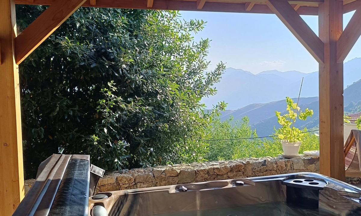 Santa-Lucia-di-Mercurio House | Parfumu Di Celu