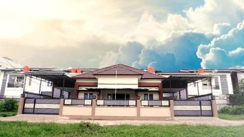 Pontianak House | Paris 99 Homestay